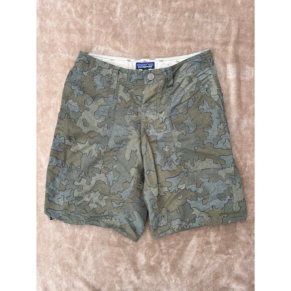Patagonia Other - Patagonia Men's Wavefarer Stand Up Board Shorts Camouflage Size 28 100% Nylon
